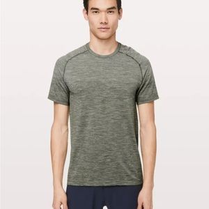 Lululemon Metal Ventch S.S. Great condition